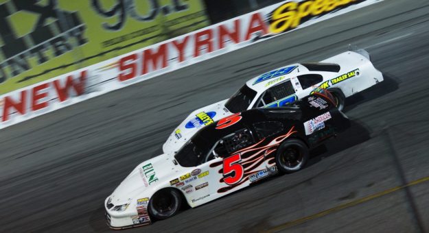 Visit Hezemans impresses in American NASCAR debut page