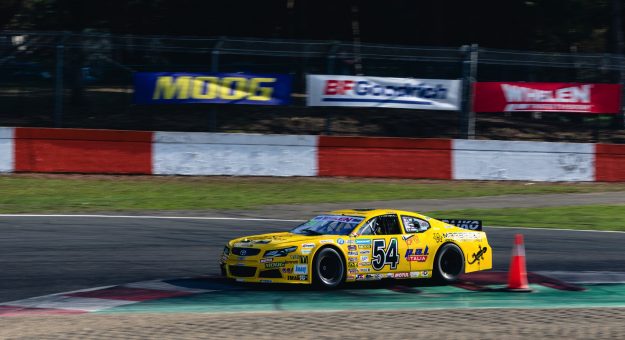 Visit Alon Day and Guillaume Dumarey strike first in Practice page