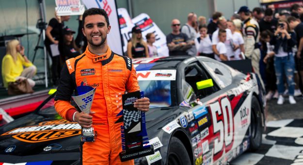 Visit Loris Hezemans: “We’re back in title contention and we’re the ones chasing them down” page