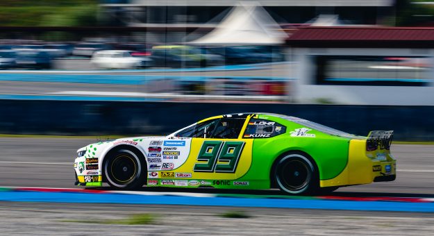 Visit First Challenger Trophy win for Ellen Lohr page