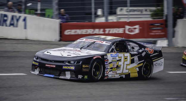 Visit Jacques Villeneuve tops ELITE 1 Division Practice page