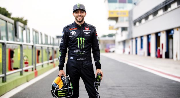 Visit Alon Day ritorna con CAAL Racing per scrivere nuovi record page