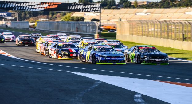 Visit EuroNASCAR PRO preview: una griglia di livello mondiale e molti favoriti page