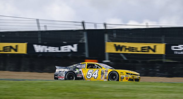 Visit CAAL Racing con un attacco a due punte nella battaglia per il titolo EuroNASCAR PRO page
