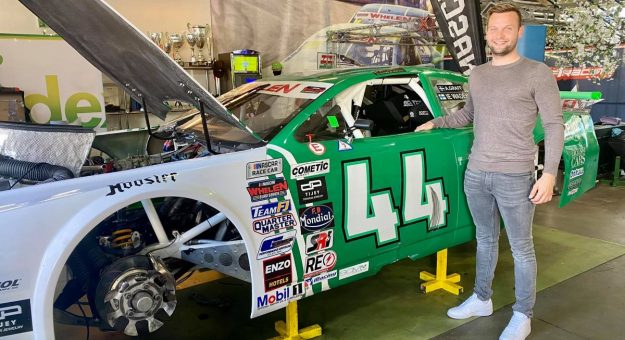 Visit Comeback for Gil Linster with DF1 Racing page