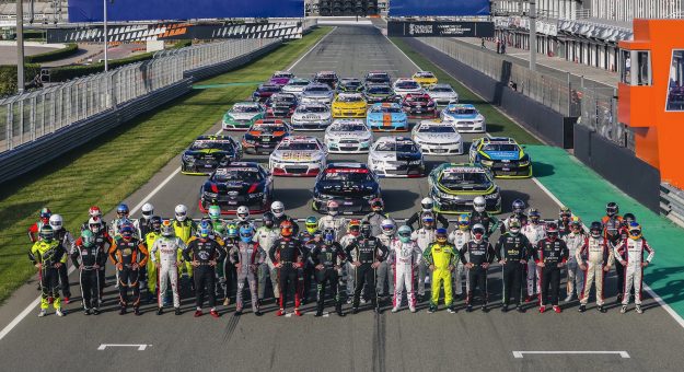 Visit Devenez un pilote NASCAR : le programme de recrutement de pilotes de la NWES revient en plus grand et en mieux ! page