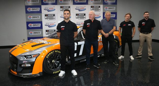 Visit D’EuroNASCAR à NASCAR USA : l’équipe Hezeberg fera ses débuts en série Cup de NASCAR en 2022 page