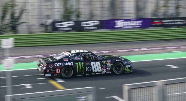 Visit Day and Dauenhauer kick off the EuroNASCAR Finals by topping free practice standings page