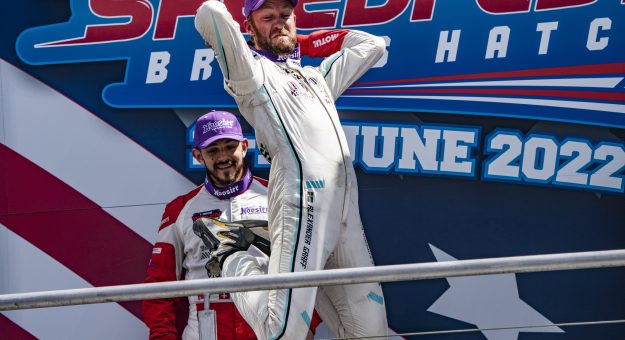 Visit Première victoire en EuroNASCAR pour Alexander Graff et Speedhouse page