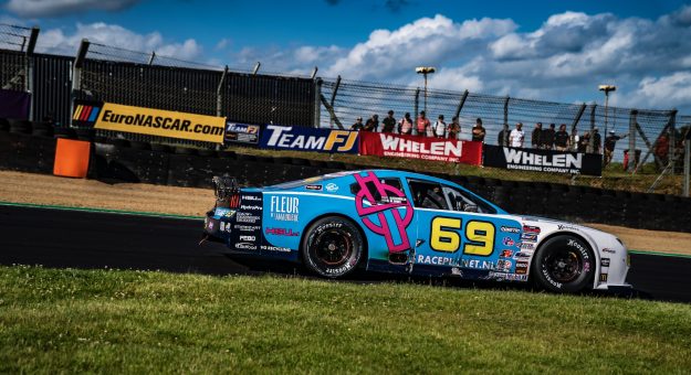 Visit Three out of four: Melvin de Groot keeps winning in the Legend Trophy page