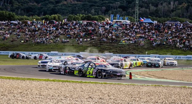 Visit Alon Day strikes back: 31st career win at Autodrom Most page