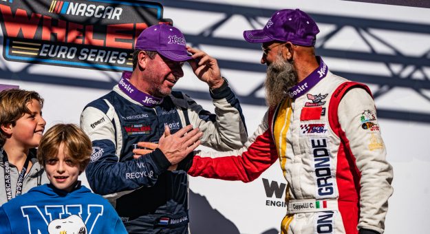 Visit “Gentlemen, start your engines!”: Melvin de Groot ahead of Miguel Gomes in the Legend Trophy page