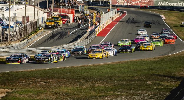 Visit Liam Hezemans prepara il campionato EuroNASCAR 2 per un finale da mangiarsi le unghie page