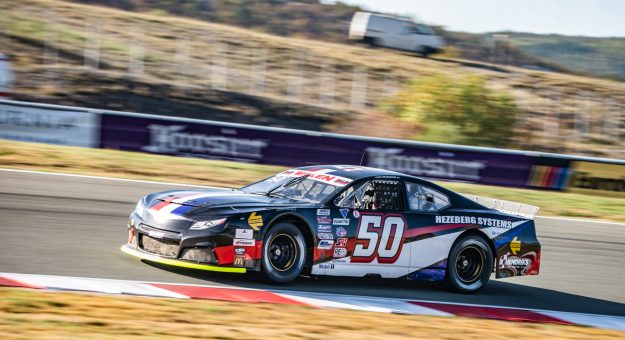 Visit Ritmo fenomenale, personalità straordinaria, capelli unici: questo è il campione EuroNASCAR 2 Liam Hezemans page