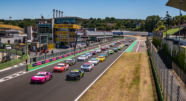 Visit Discover EuroNASCAR (part 4): Pure Racing is NWES‘ unique selling point page