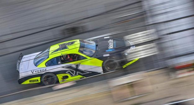Visit Gil Linster snatches top-10 result at New Smyrna Speedway page