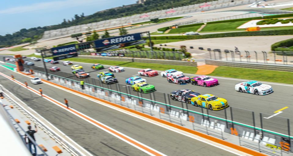 Bart Dehaese Enpro Race 1 Start Valencia 2022