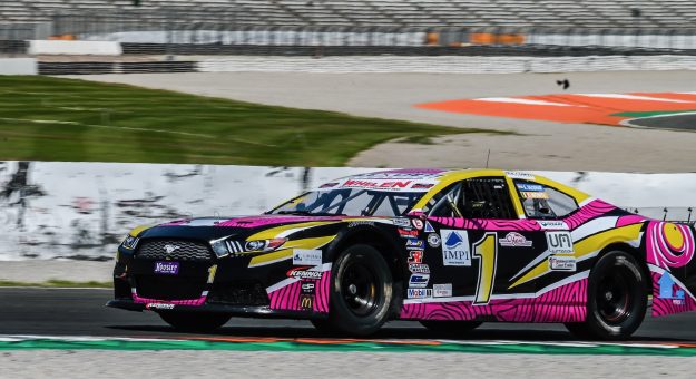 Visit Familiar and new faces in the UK: Line-ups mixed up for the American SpeedFest X page