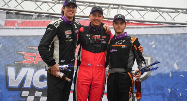Visit After two crashes and a strong team effort: Jack Davidson strikes back with maiden Rookie Trophy win page