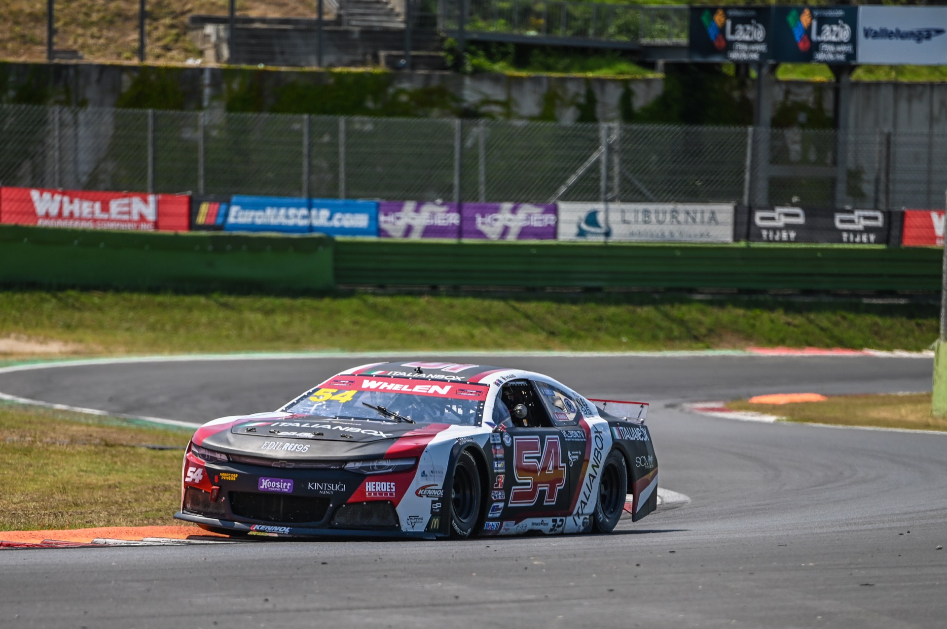Home crowd favorites Ercoli and Naska top Free Practice - NASCAR Euro ...