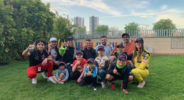 Visit A special Speedy Bear Brigade: EuroNASCAR drivers bring a smile at Casa Ronald in Valencia page