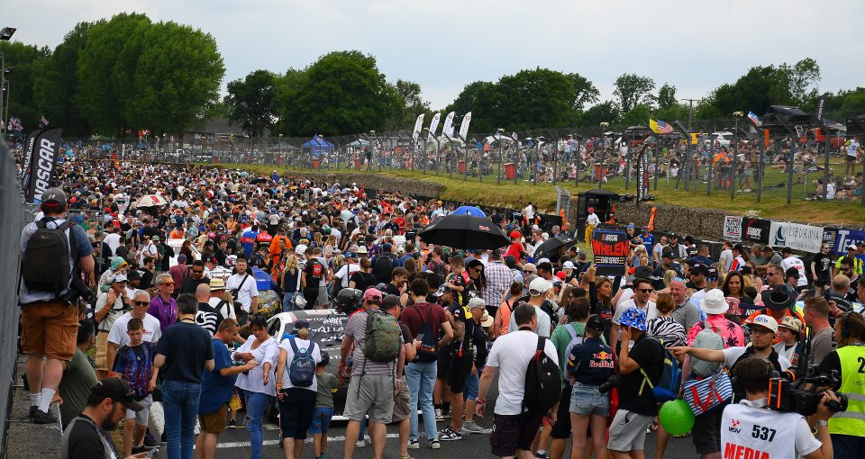 Nina Weinbrenner Enpro Race 2 Crowd Brands Hatch 2023