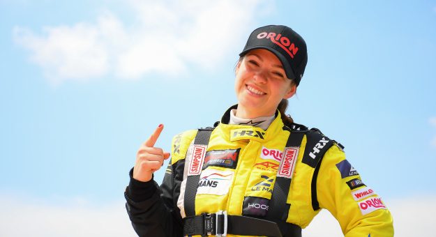 Visit Michaela Dorcikova and Stefani Mogorovic to form all-female team at Autodrom Most page