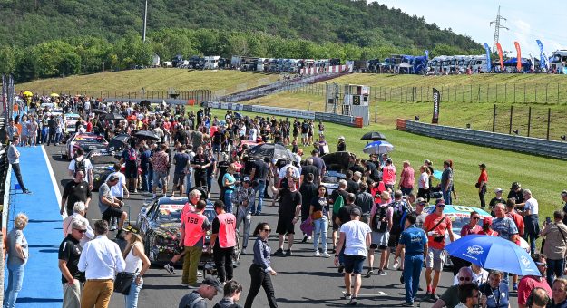 Visit Top-4 drivers separated by just 19 points in EuroNASCAR PRO page