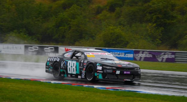 Visit Roberto Benedetti and Claudio Cappelli share the spoils in the Legend Trophy page