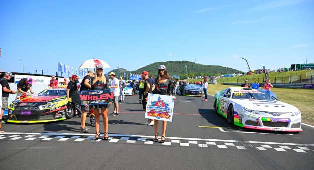 Visit Practically inseparable: Two points is the gap between Junior Trophy contenders Hezemans and Jouffreau page