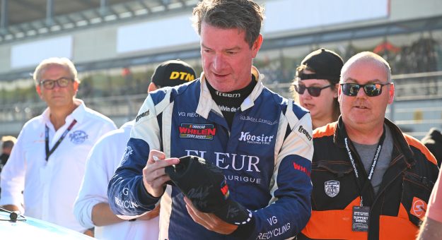 Visit New record: Melvin de Groot celebrates 18th Legend Trophy win of his career in Germany page
