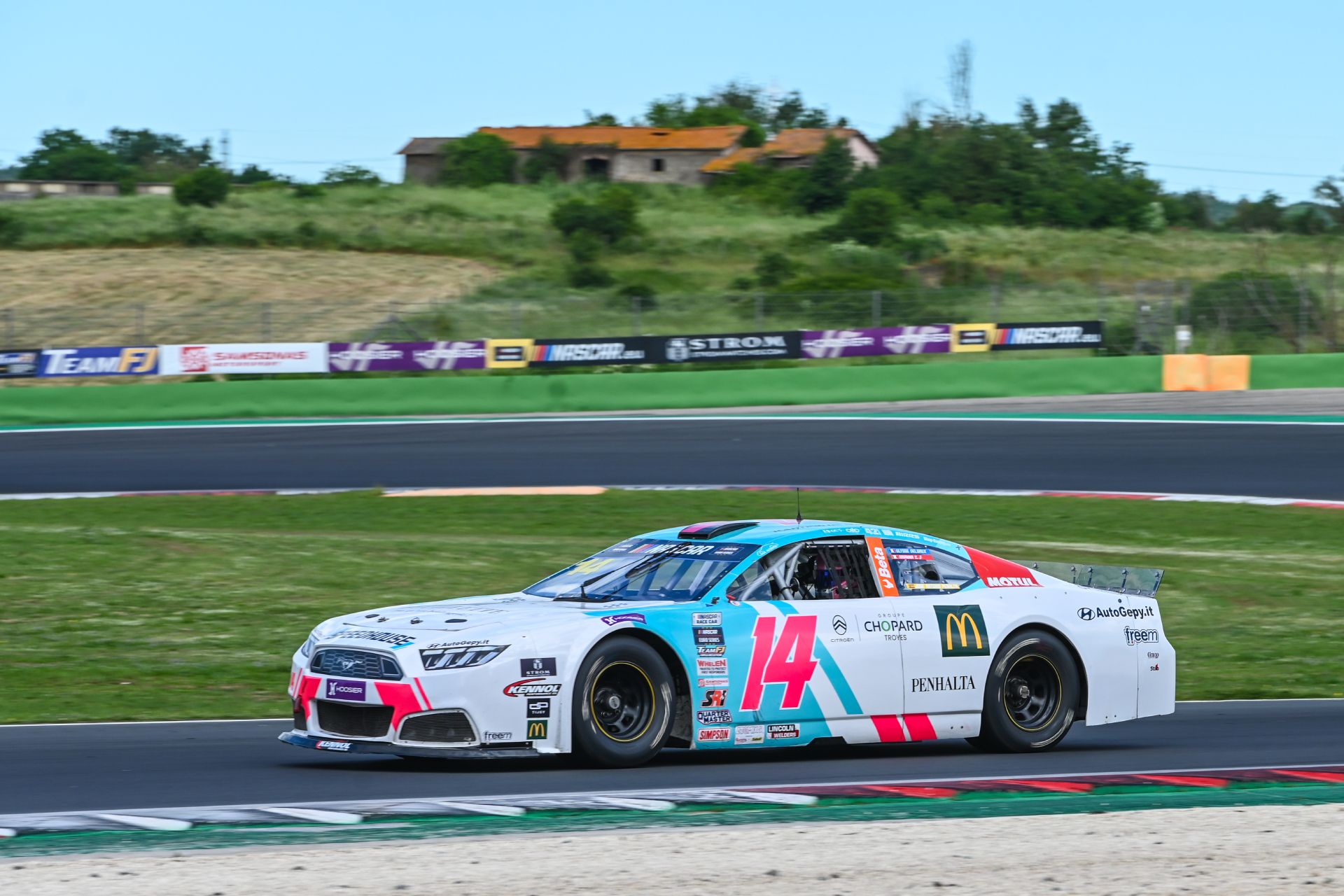 Nes 2025 Vallelunga Rookie (01 Van 11) 1920p