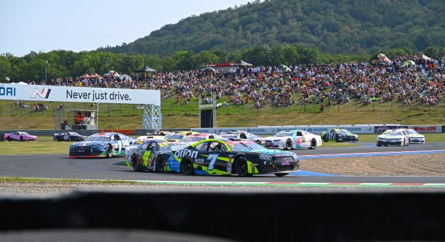 Visit Title fight heats up: playoff picture to be set in the Czech Republic page