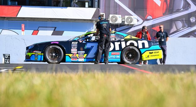 Visit Victory at home: Martin Doubek leads Hendriks Motorsport to Endurance Teams win in Czech Republic page