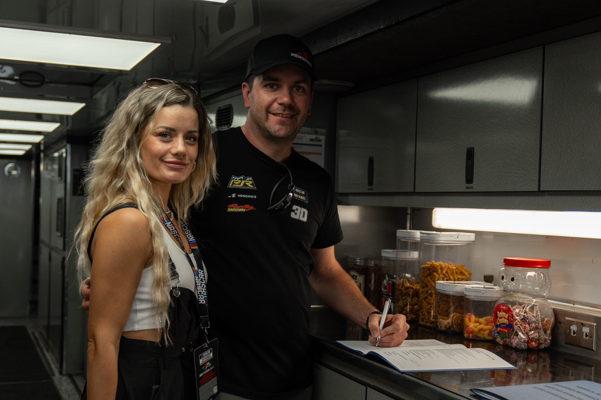 Rette Jones Racing By Hendriks Vanessa Neumann Contract Signing Daytona 2026