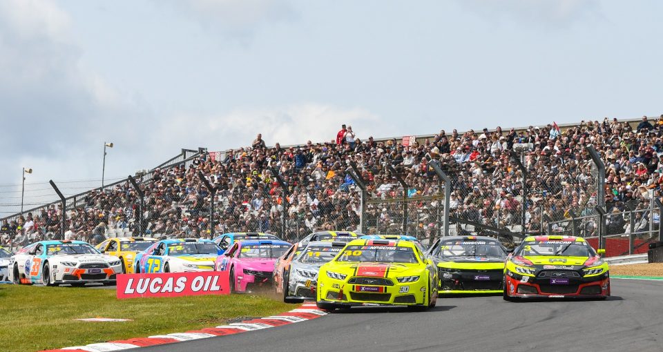 Bart Dehaese Pro R2 Start Brands Hatch 2025