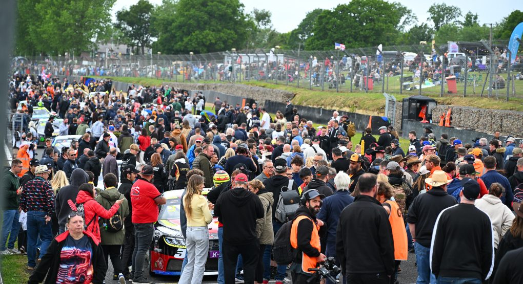 Four Seasons, Five Stars: American SpeedFest Delivers Spectacular Racing Masterclass at Brands Hatch