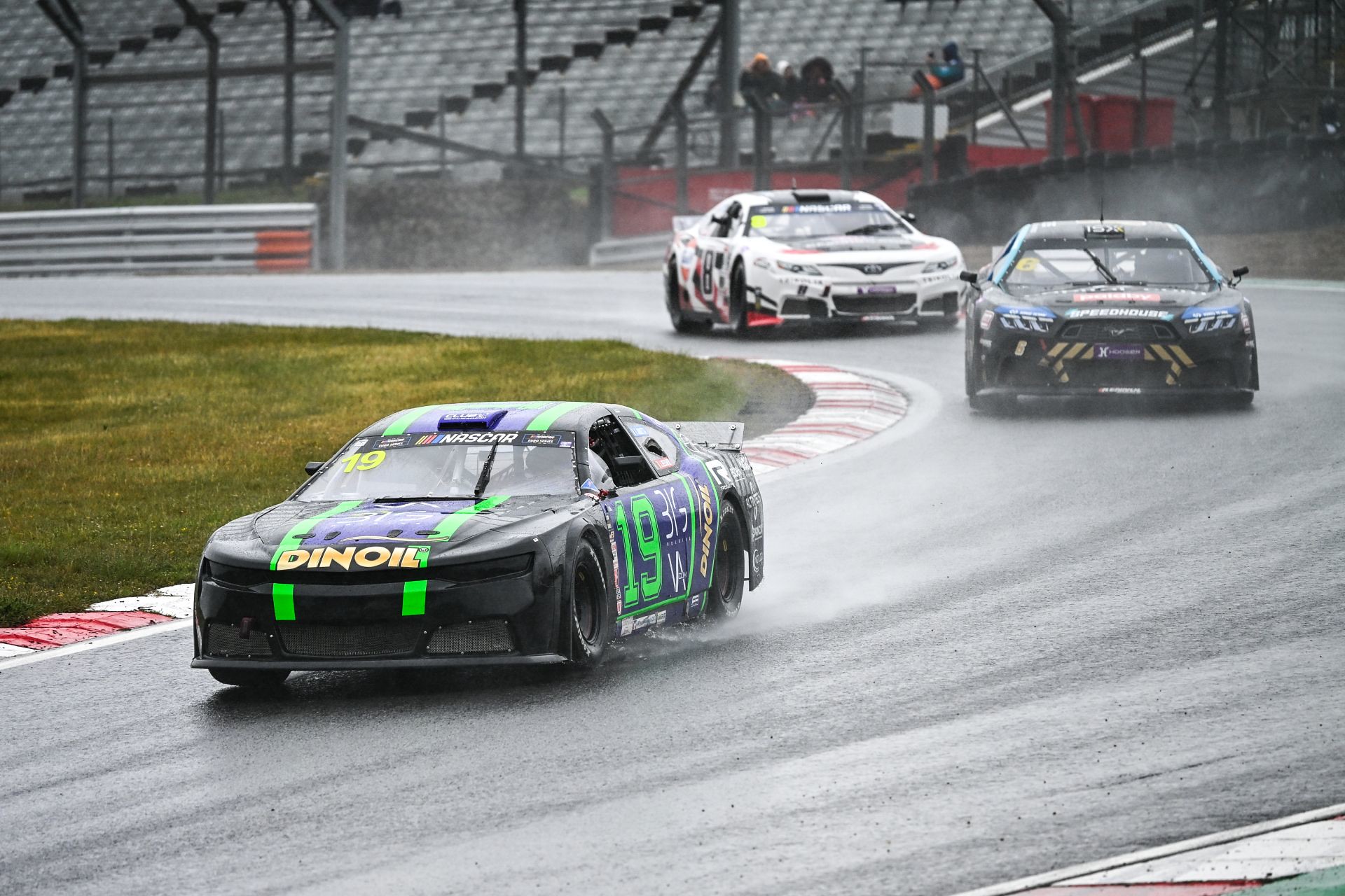 Bart Dehaese Jens Beeusaert Open R1 Brands Hatch 2026