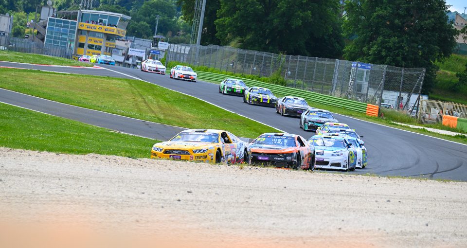 Nina Weinbrenner Pack Sweeper Action Vallelunga 2025
