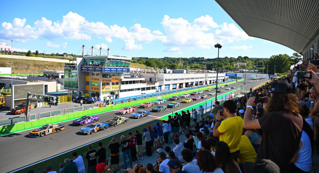 Former Formula One Driver Nelson Piquet Jr. Storms To Maiden NASCAR Euro Series V8GP Win at Vallelunga