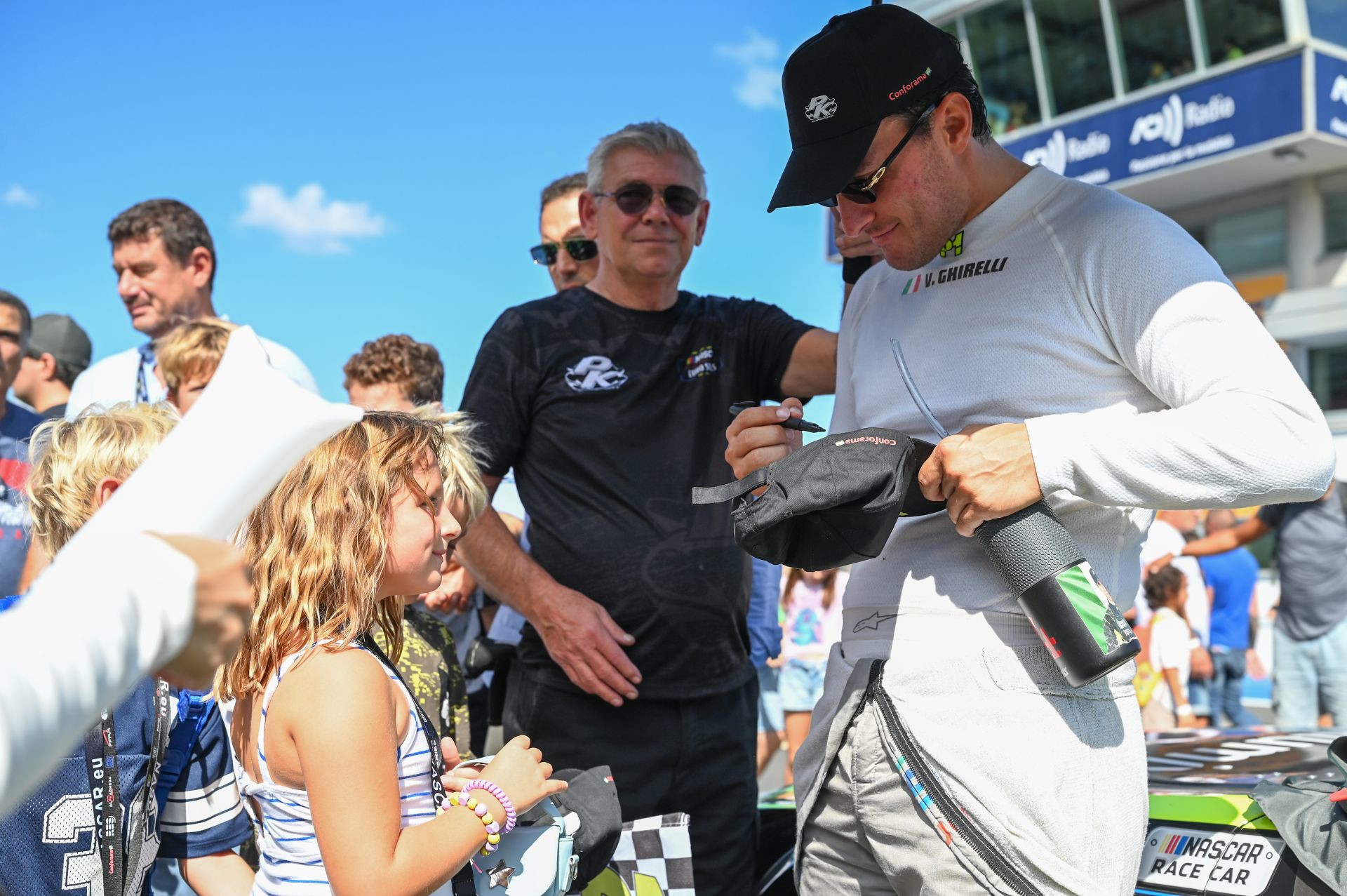 Bart Dehaese Vittorio Ghirelli Fan Sign Vallelunga 2026